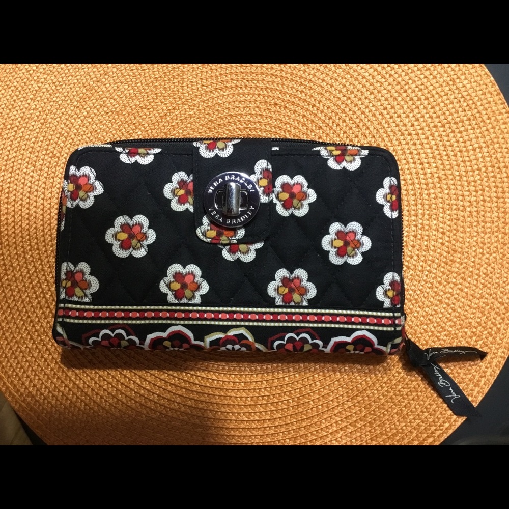 Vera Bradley black floral wallet - Picture 1 of 3
